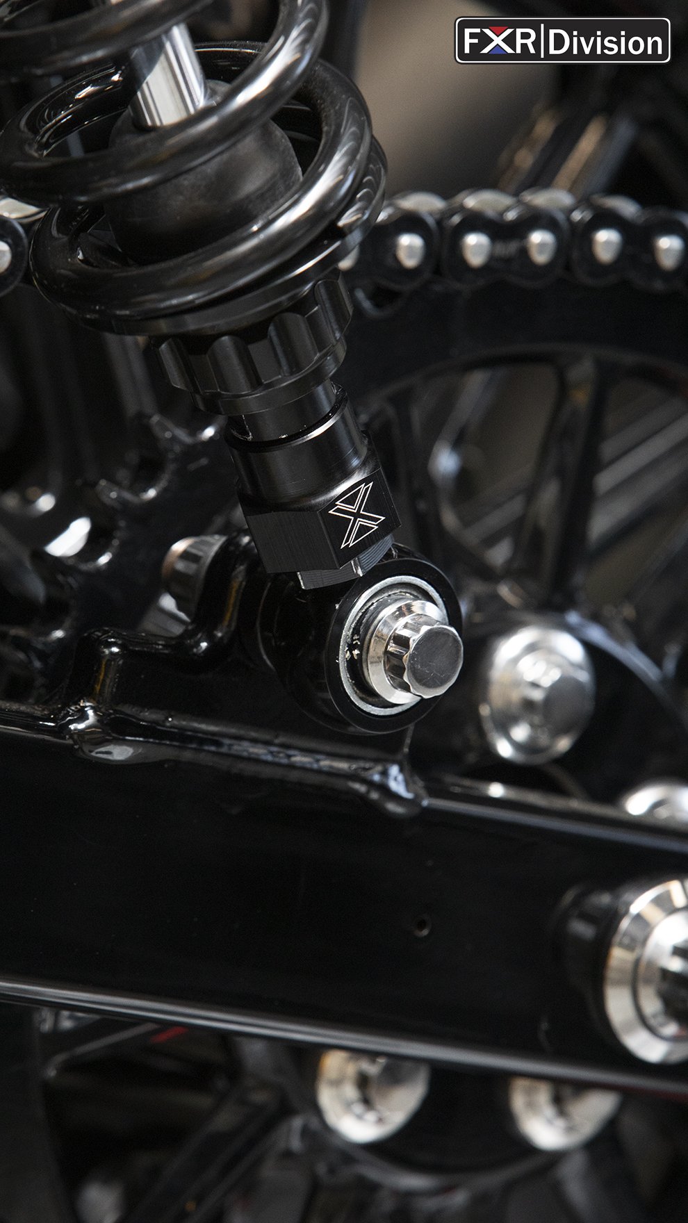 FXR Division Ohlins +1